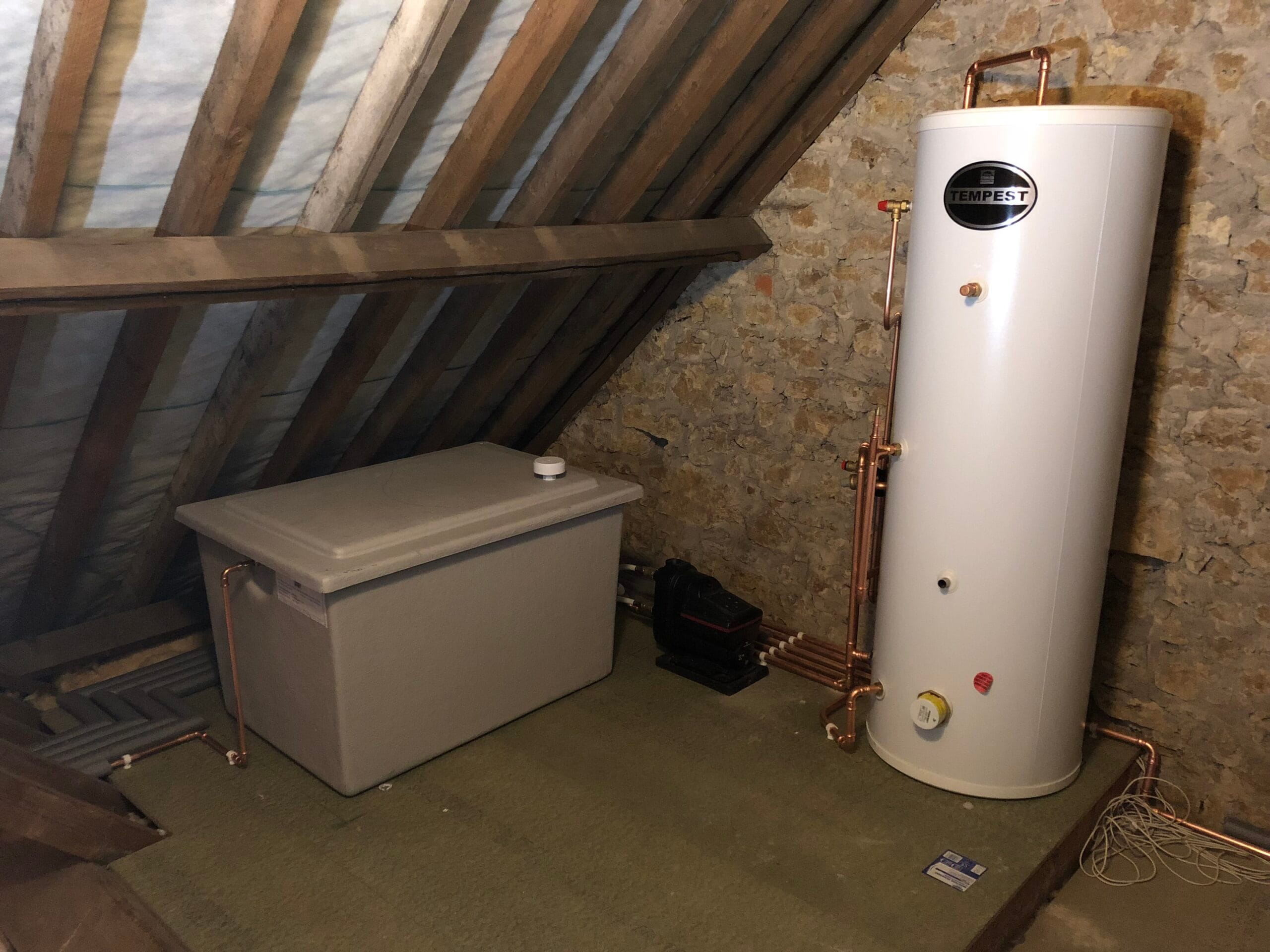 new unvented hot water cylinder installation in carterton 